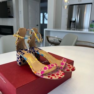 Salvatore Ferragamo Sandals . Come with dust bag and box . Size 6